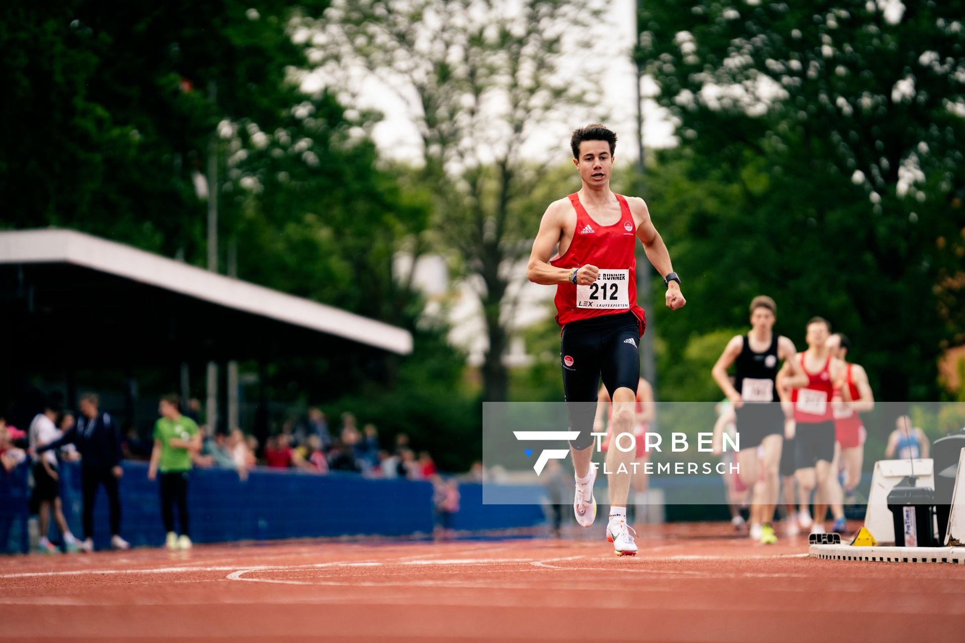 Janik Kolthof (VfL Eintracht Hannover) ueber 800m 14.05.2022 beim Nationalen Leichtathletik-Meeting im Erika-Fisch-Stadion in Hannover